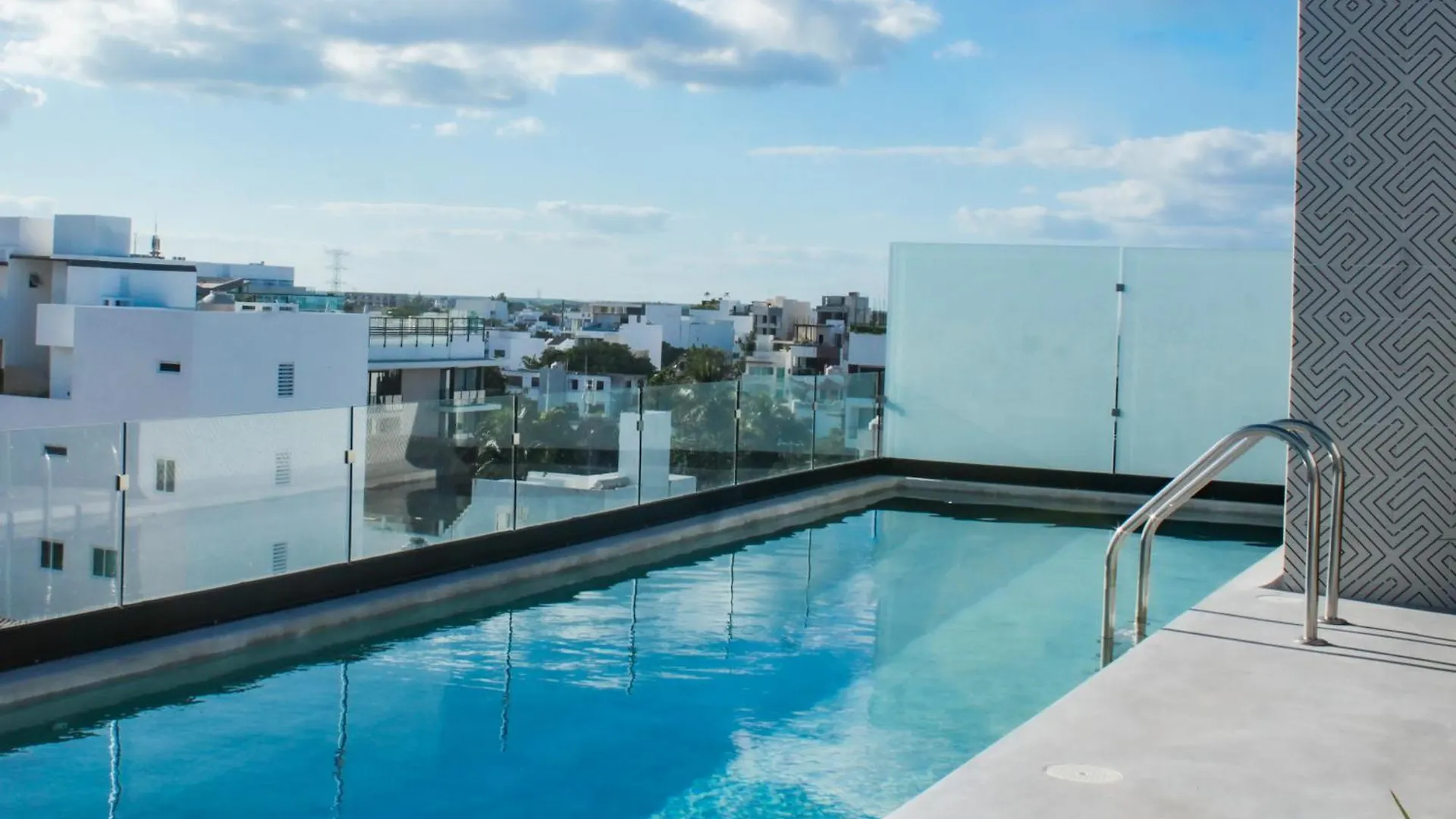 Oxygen! Beautiful Beach Apartament 1Br Ocean View Playa del Carmen 0*,  Messico